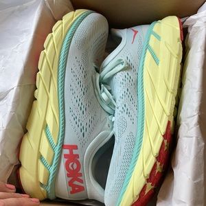 Hoka Clifton 7 , running shoe NEW size 8.5